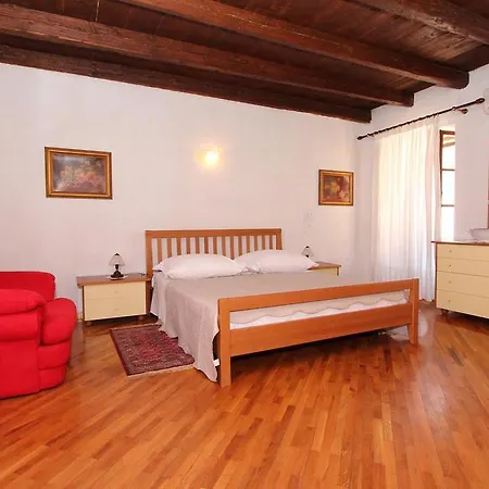 Appartamento Ive Rovigno