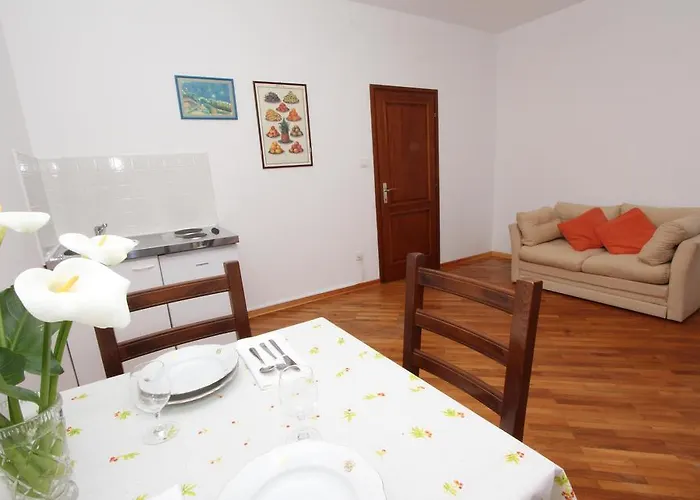 Διαμέρισμα Ive Ρόβινι