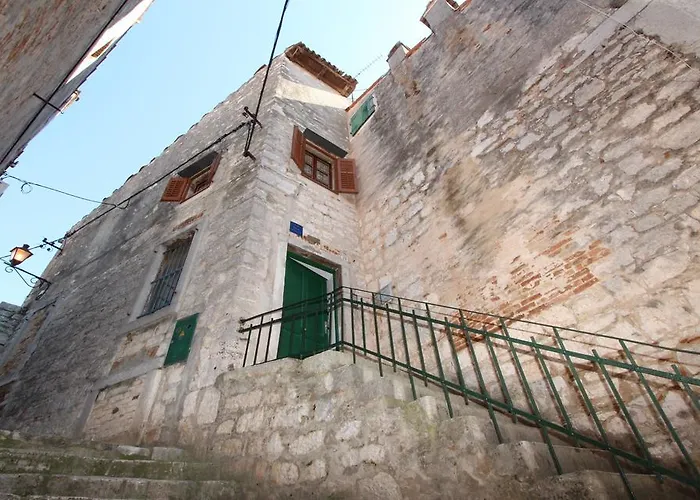 Ive Διαμέρισμα Ρόβινι