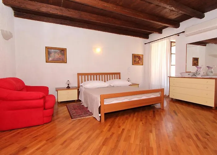 Διαμέρισμα Ive Ρόβινι